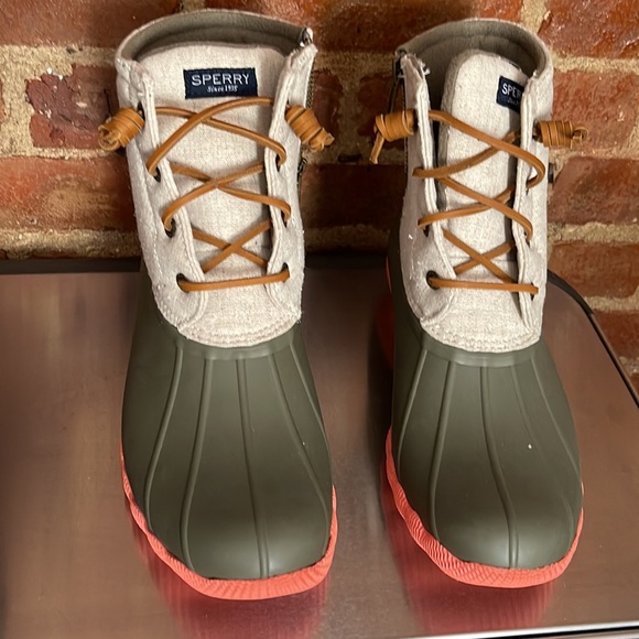 Sperry Rainboots - Picture 2 of 6